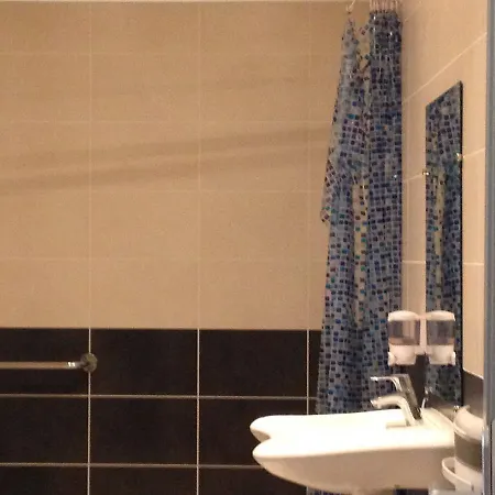 Nad'hotel מלון