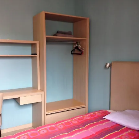 Ξενοδοχείο Nad'hotel 2*